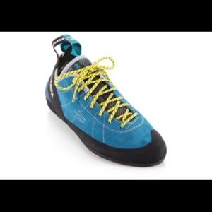 Lightly used climbing shoes - Scarpa
